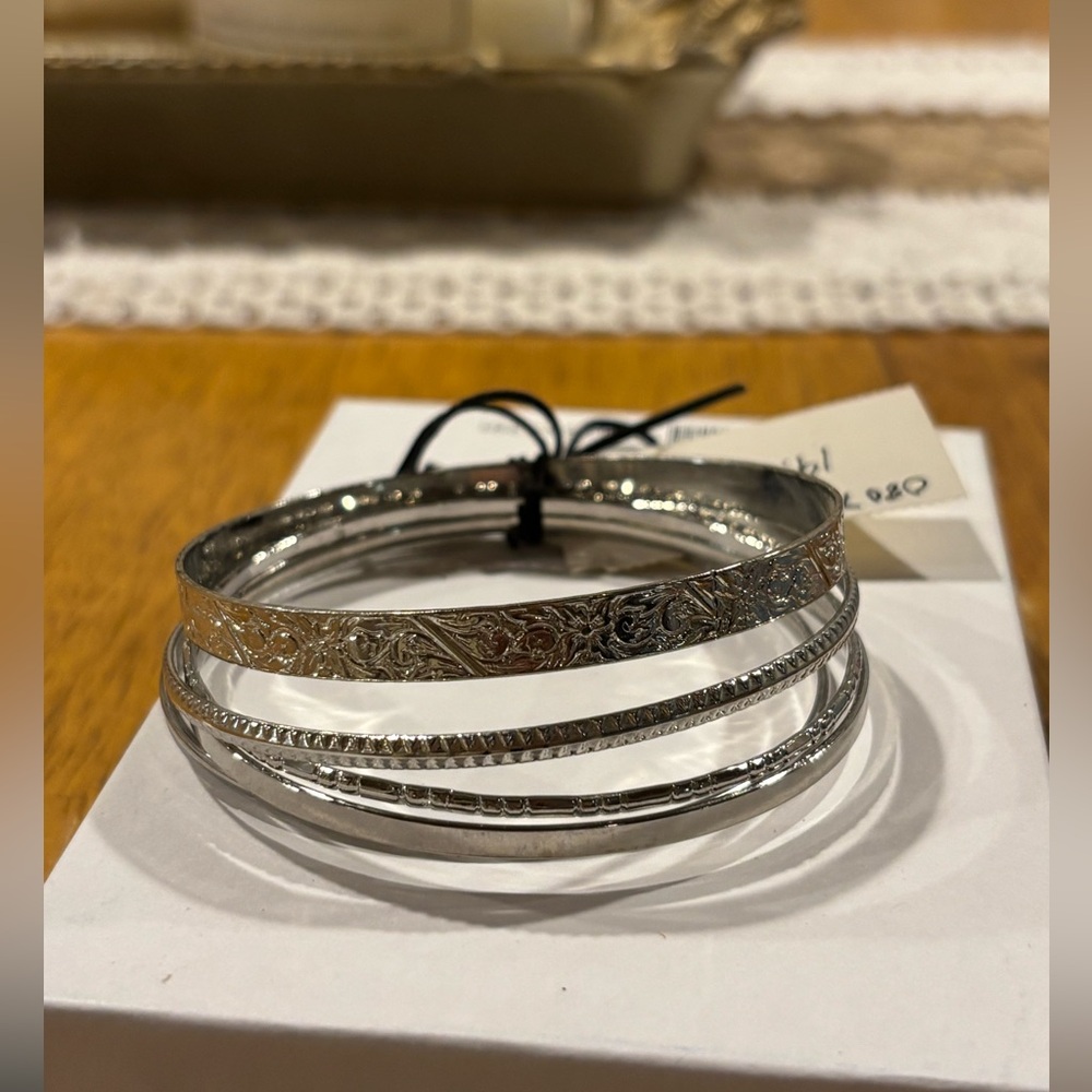 Chic Silver Bracelet Set